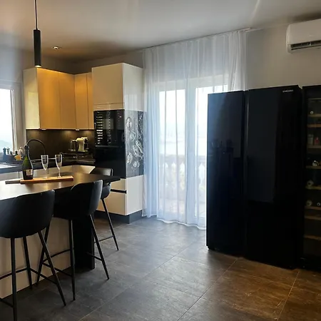 Riviera Villa *