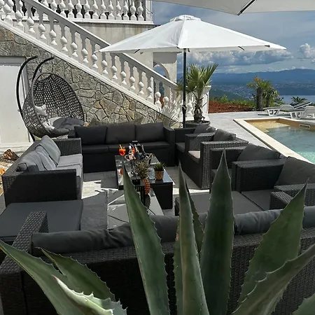 Riviera Villa